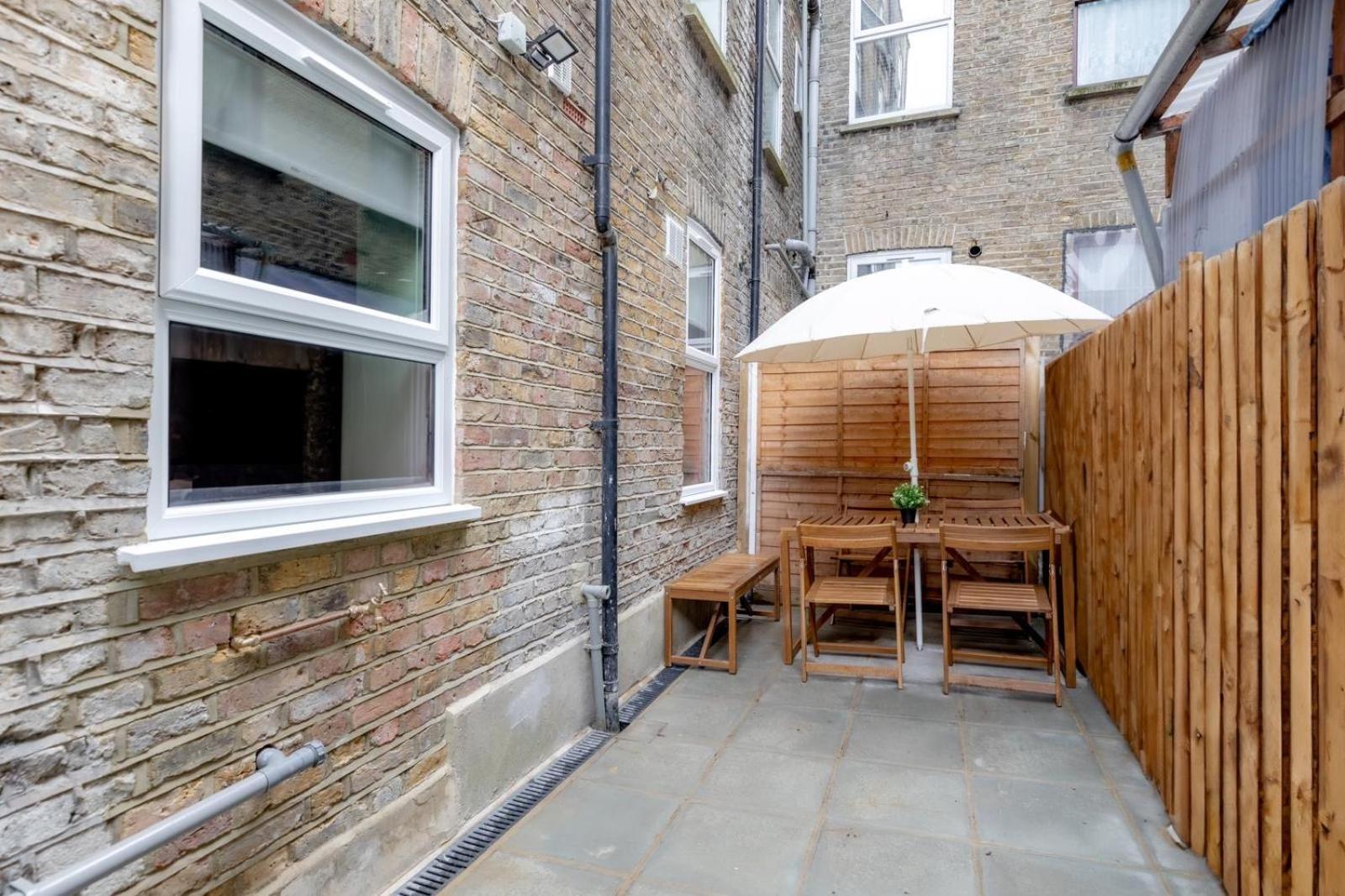 Stylish 2 Bedrooms Flat Sleeps 6 & Garden London Zone 2 Cls Central Екстериор снимка